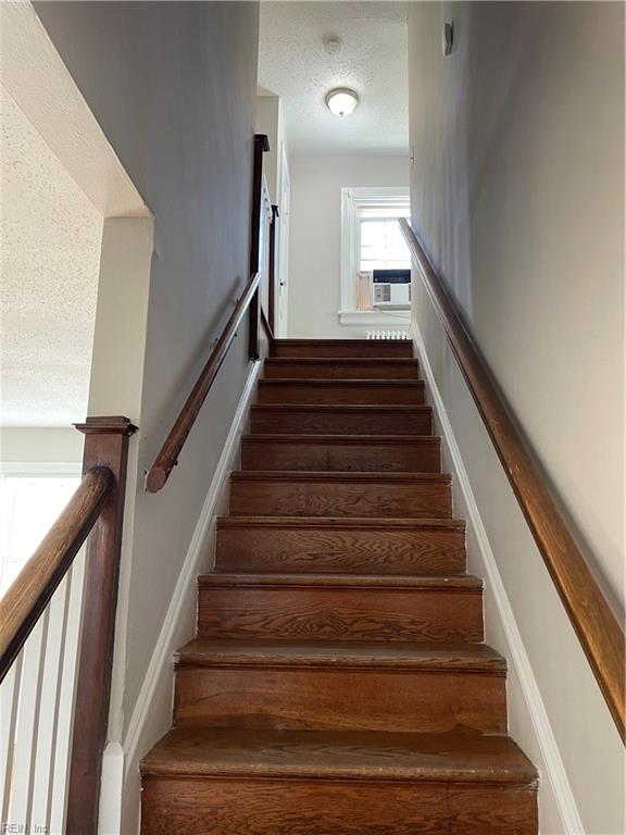 8803 Granby St Property Photo 8