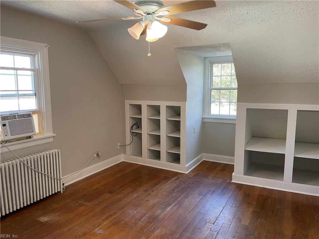 8803 Granby St Property Photo 9