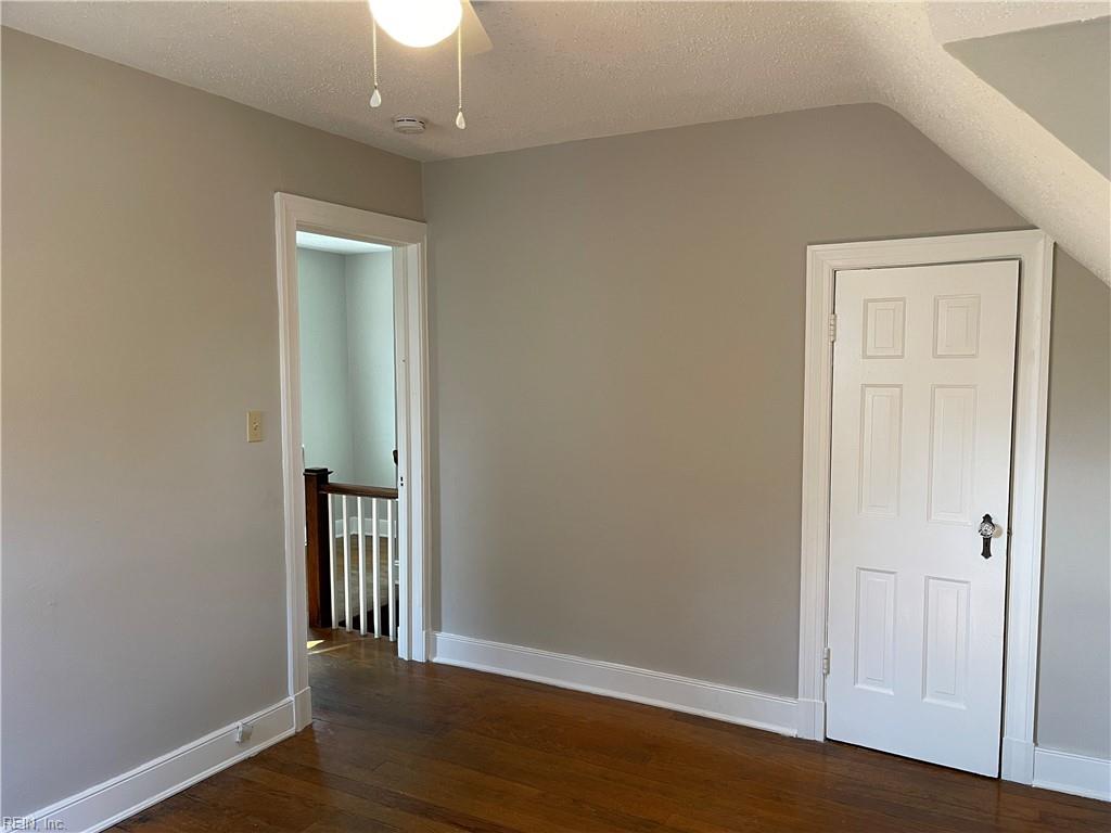 8803 Granby St Property Photo 12