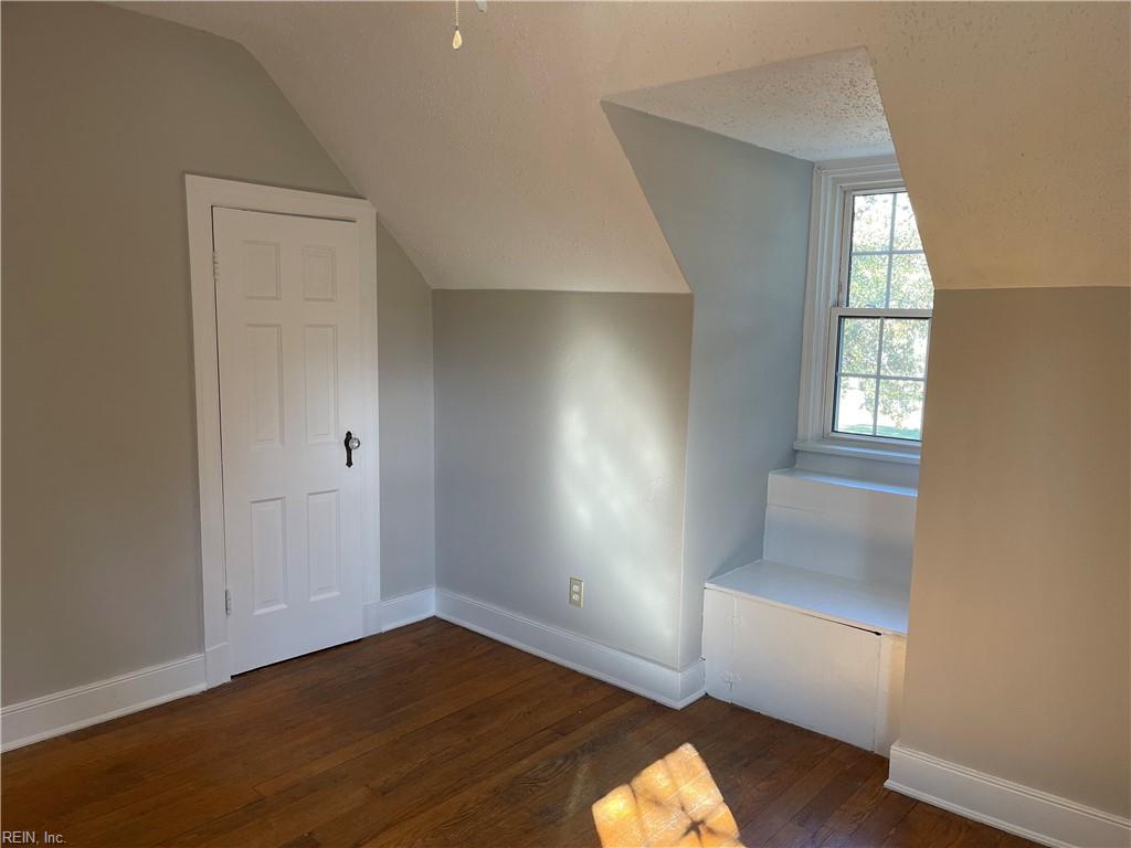 8803 Granby St Property Photo 13