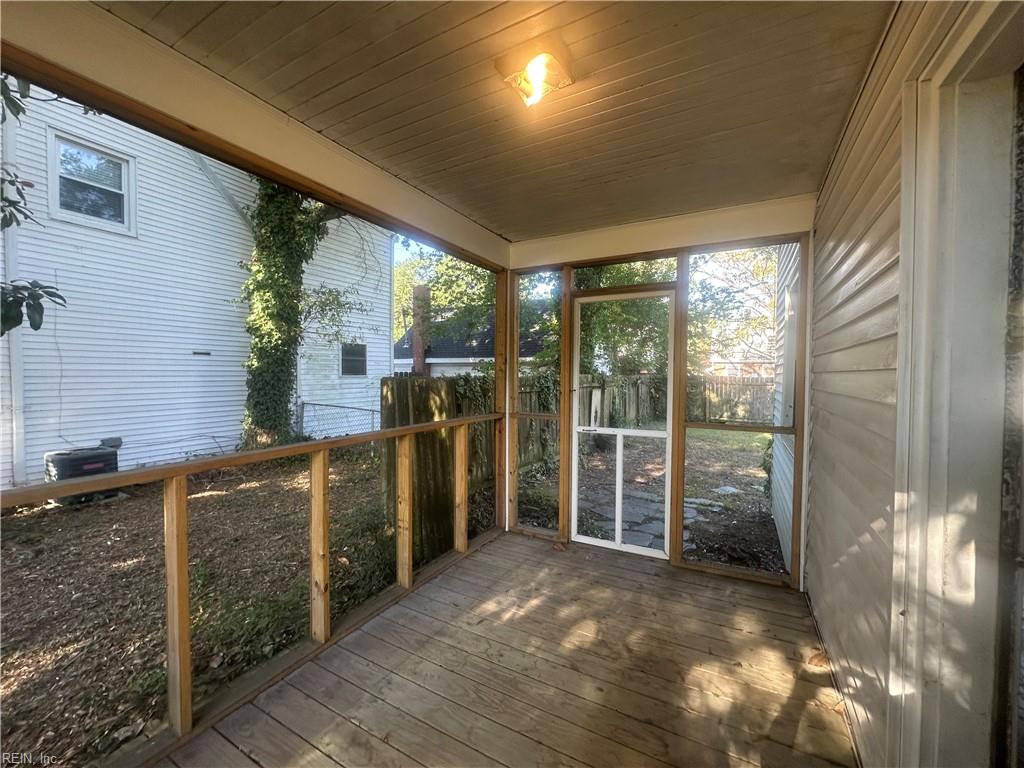 8803 Granby St Property Photo 18