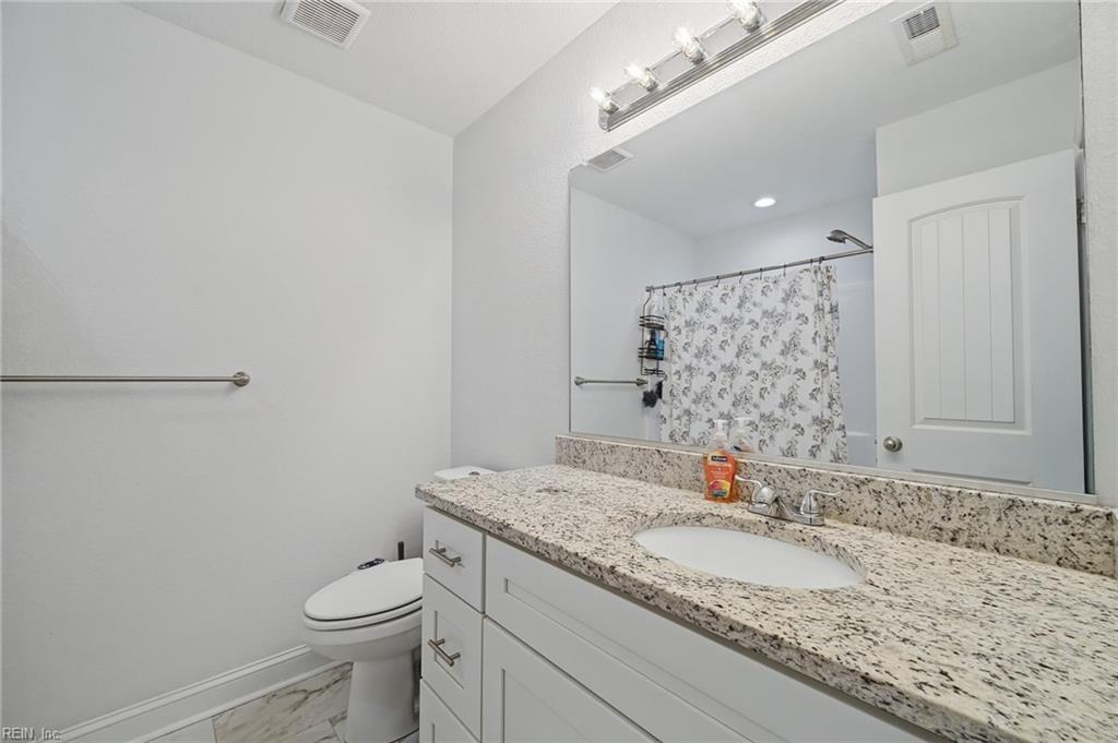 18 Maplewood St Property Photo 26