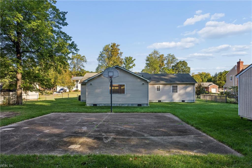 218 Terrebonne Rd Property Photo 38