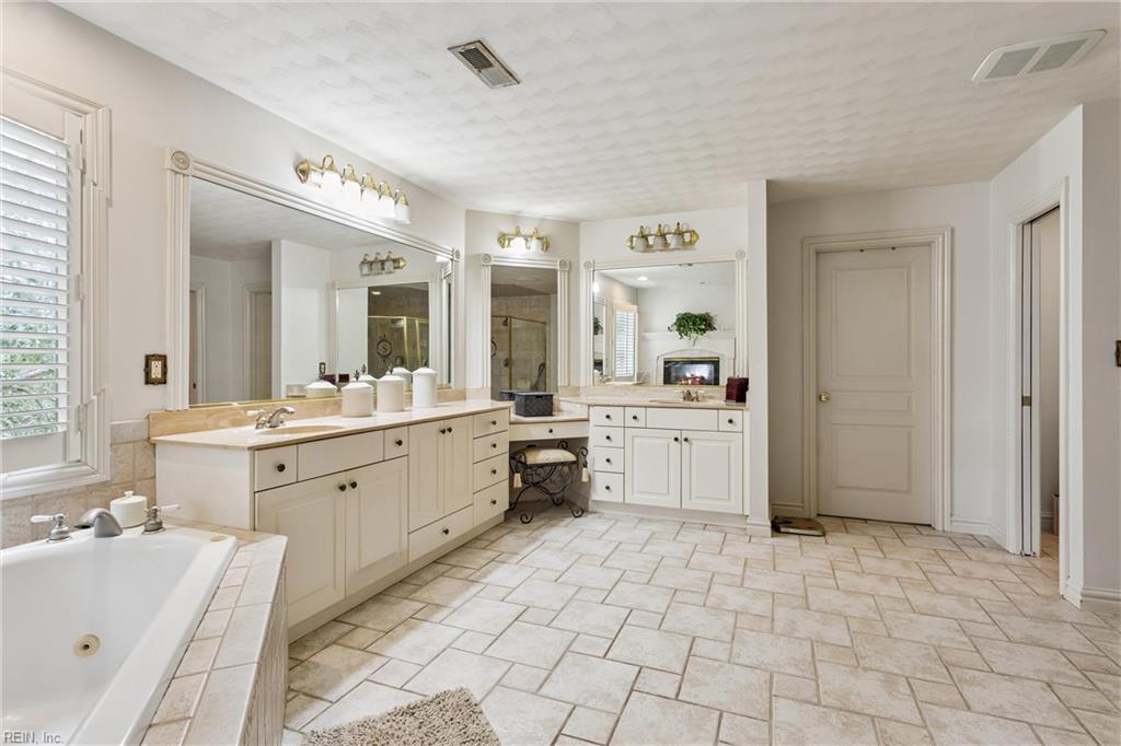 102 Prestwick Property Photo 30
