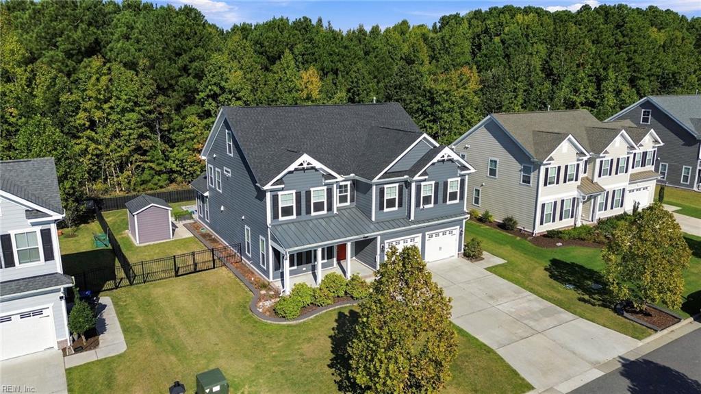 2909 Bermuda Grass Loop Property Photo 1