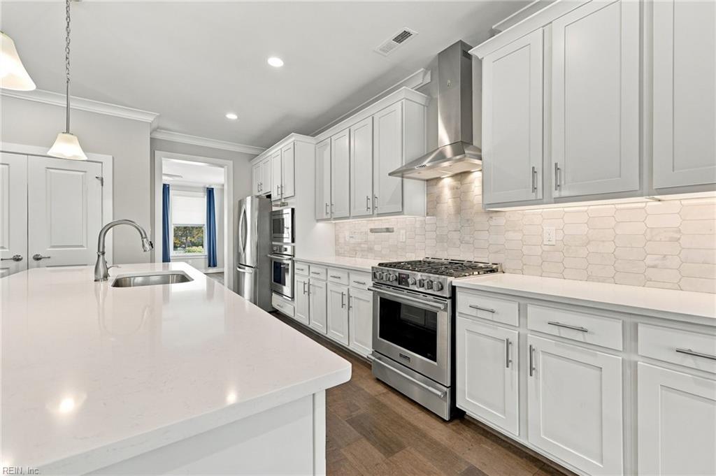 2909 Bermuda Grass Loop Property Photo 14