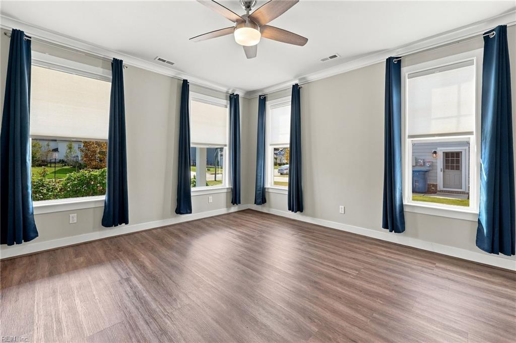 2909 Bermuda Grass Loop Property Photo 24