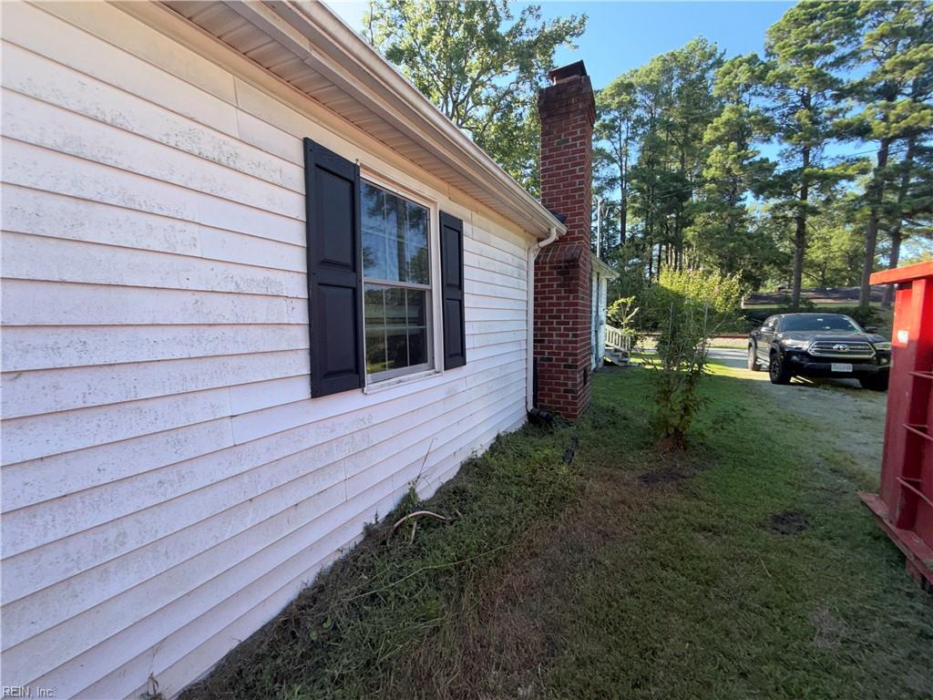 1115 Railroad Ave Property Photo 12