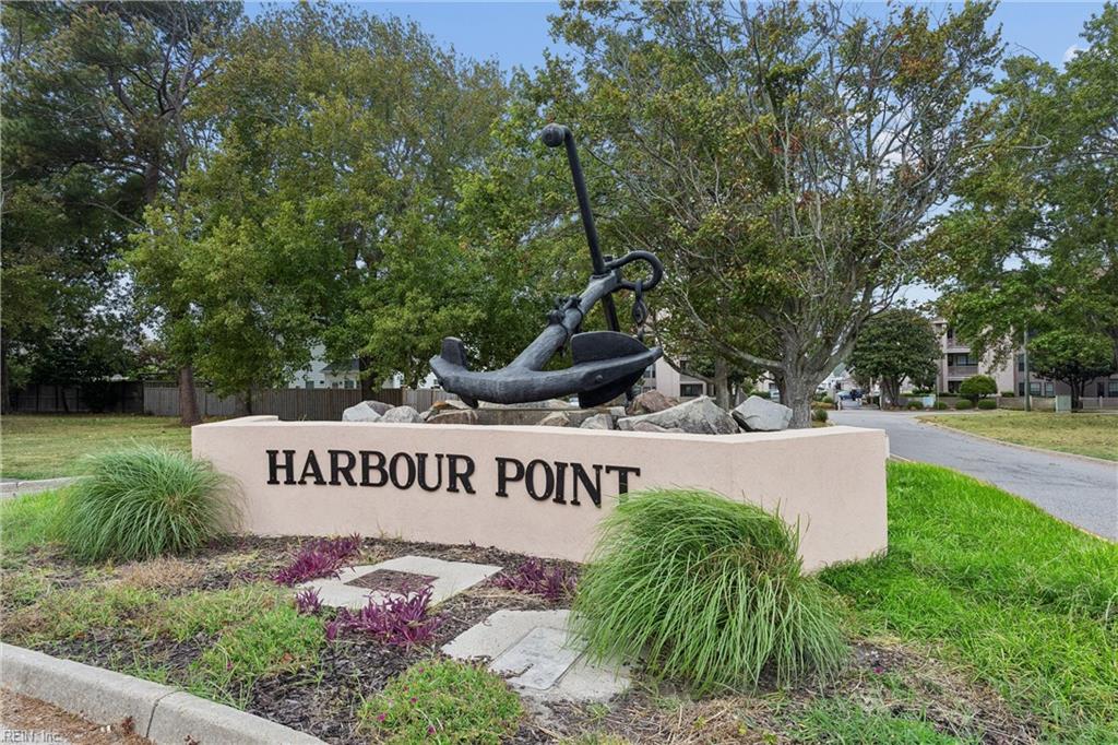 423 Harbour Pt Property Photo 32