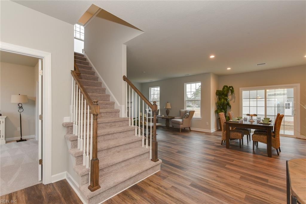 1011 Cedar Tree Ct Property Photo 6