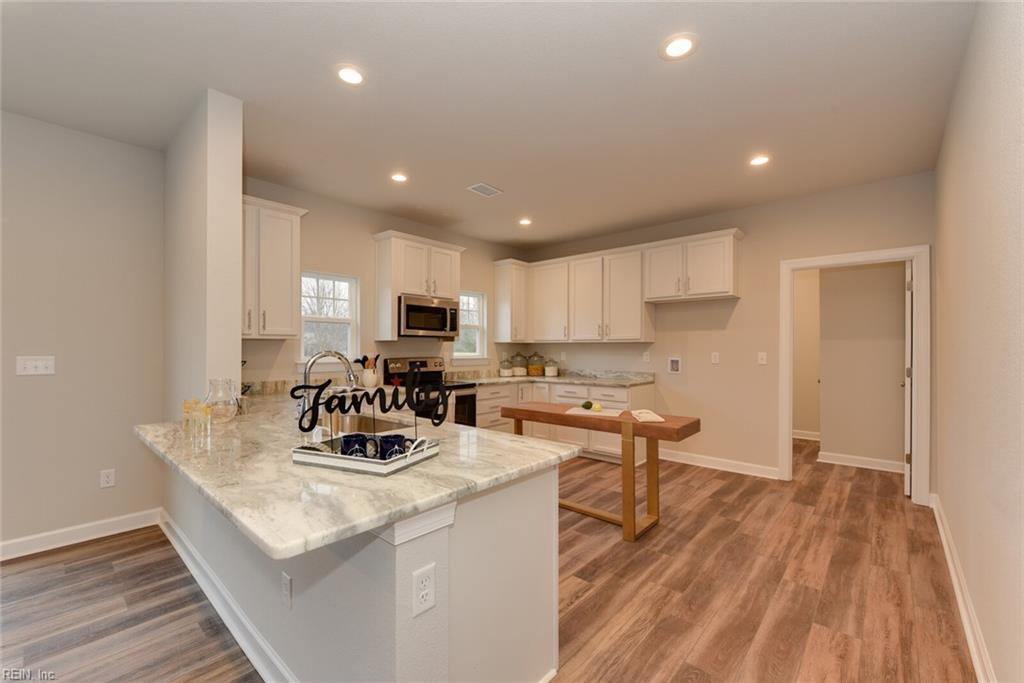 1011 Cedar Tree Ct Property Photo 10