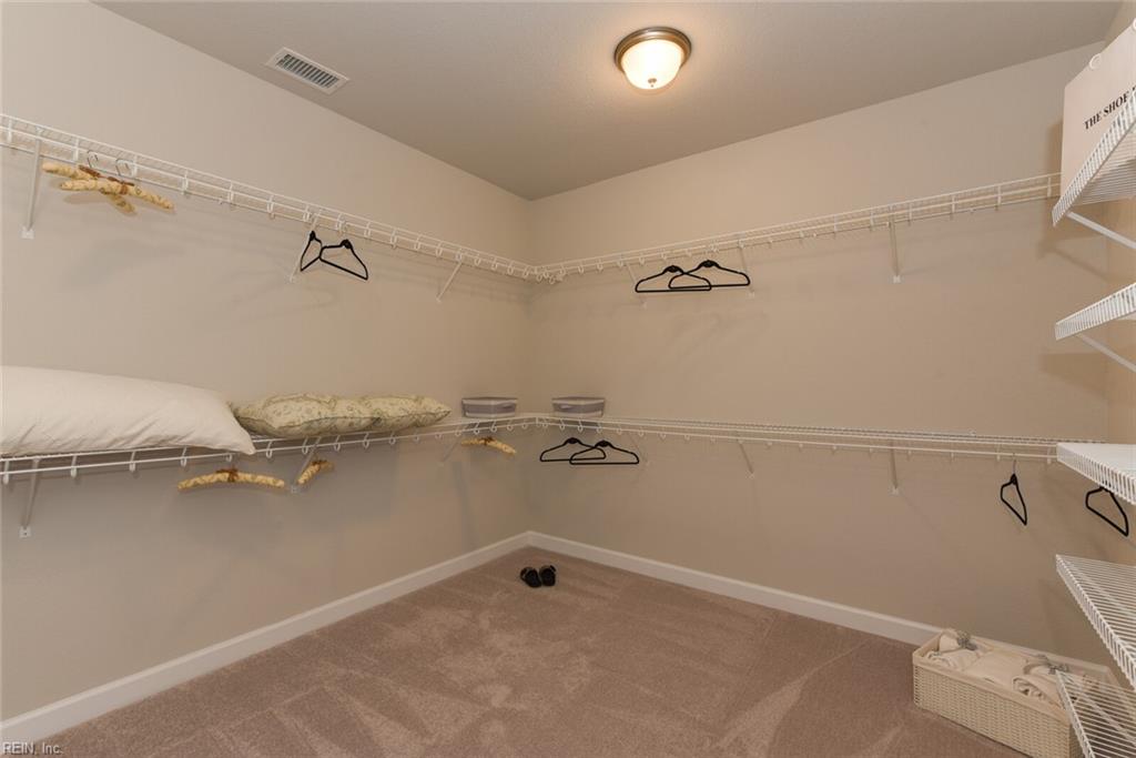1011 Cedar Tree Ct Property Photo 20