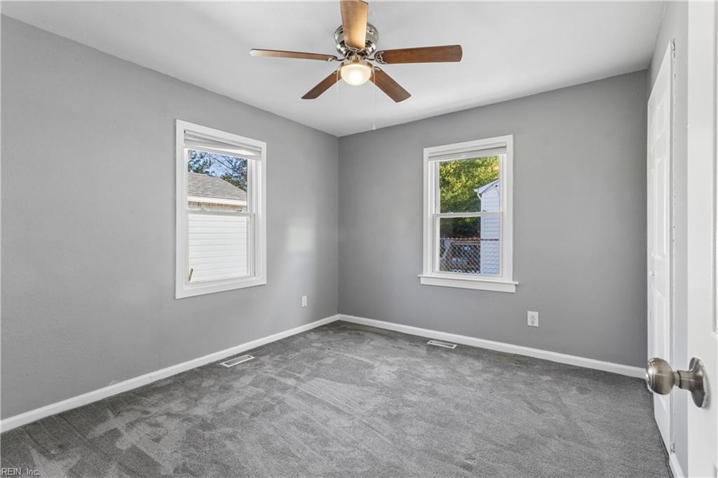 212 Lynnhaven Dr Property Photo 38