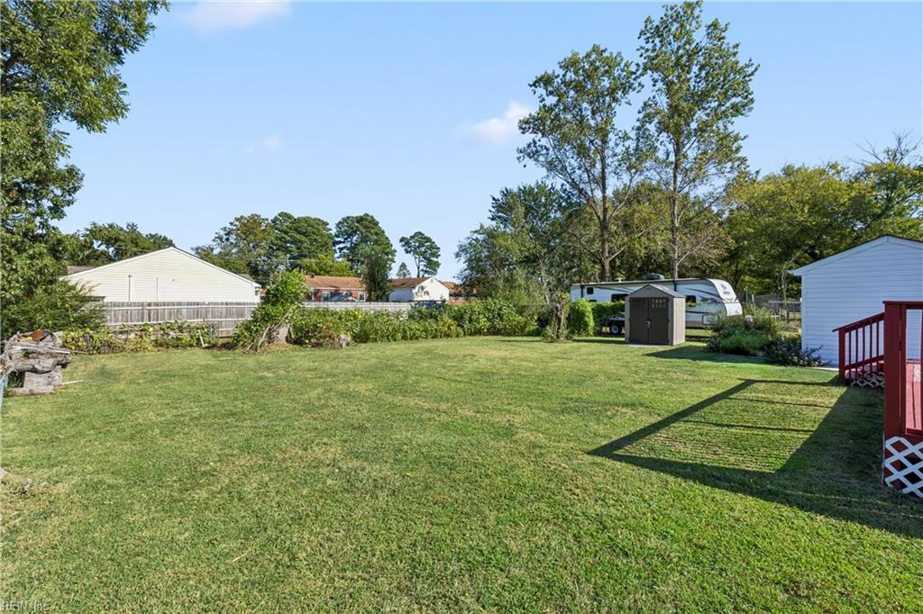 212 Lynnhaven Dr Property Photo 47