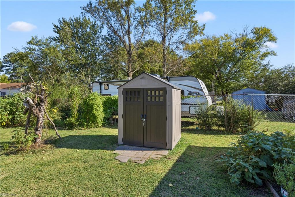 212 Lynnhaven Dr Property Photo 49