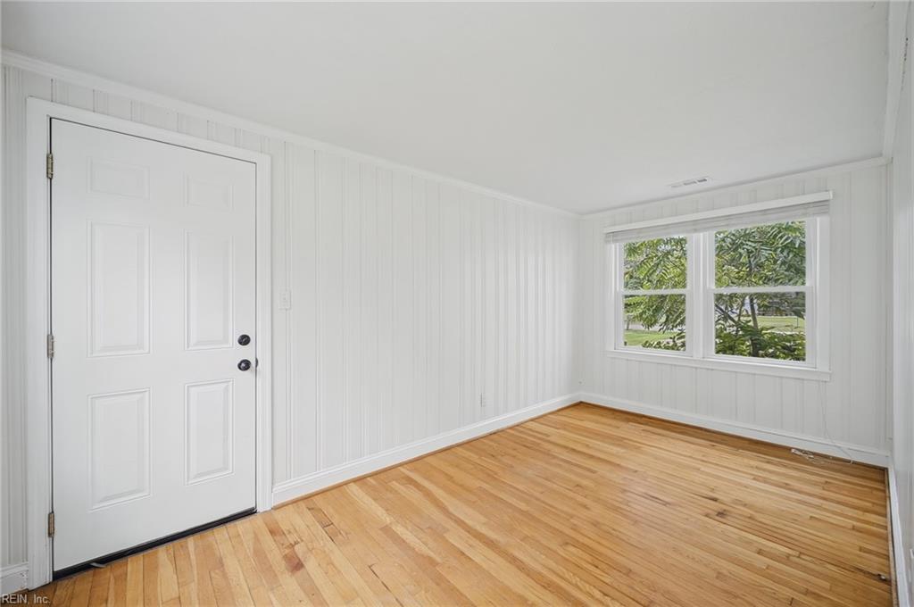 5221 Bonneydale Rd Property Photo 18