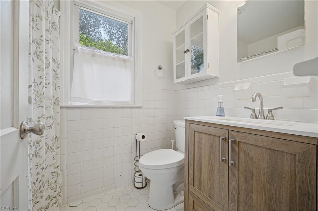 5221 Bonneydale Rd Property Photo 22