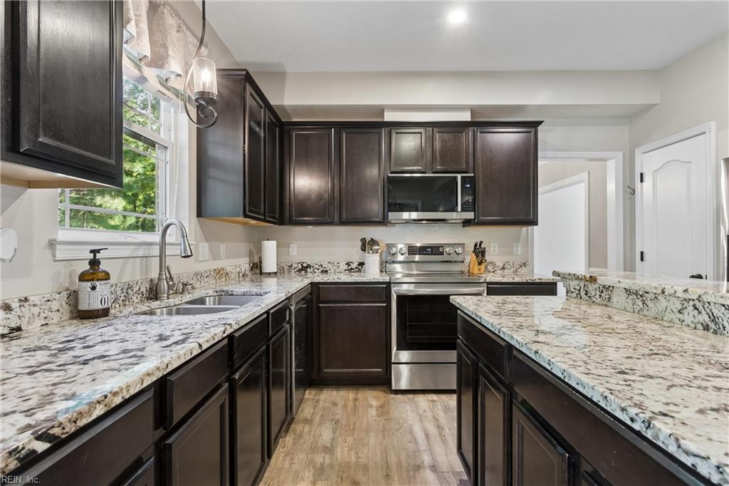 3894 Ordinary Loop Property Photo 2