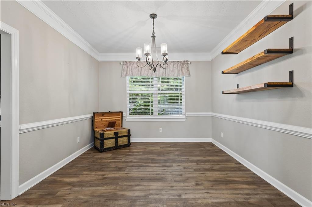 3894 Ordinary Loop Property Photo 7