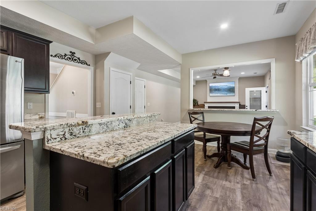 3894 Ordinary Loop Property Photo 11