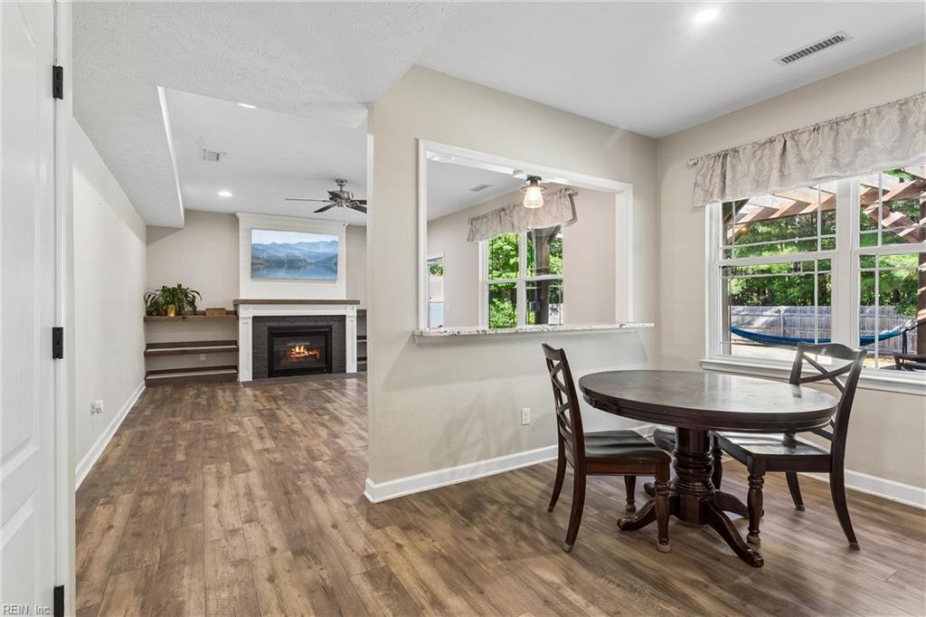 3894 Ordinary Loop Property Photo 12