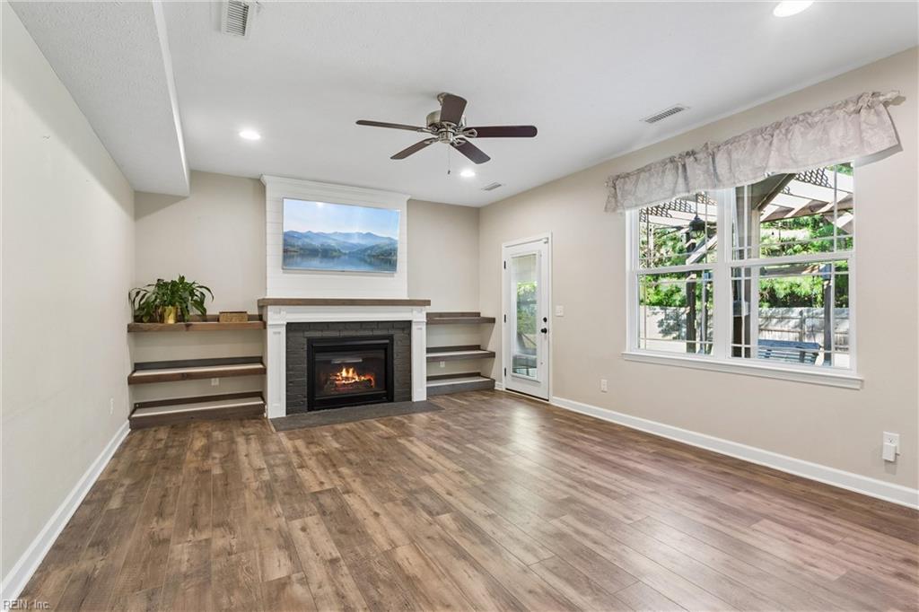 3894 Ordinary Loop Property Photo 14
