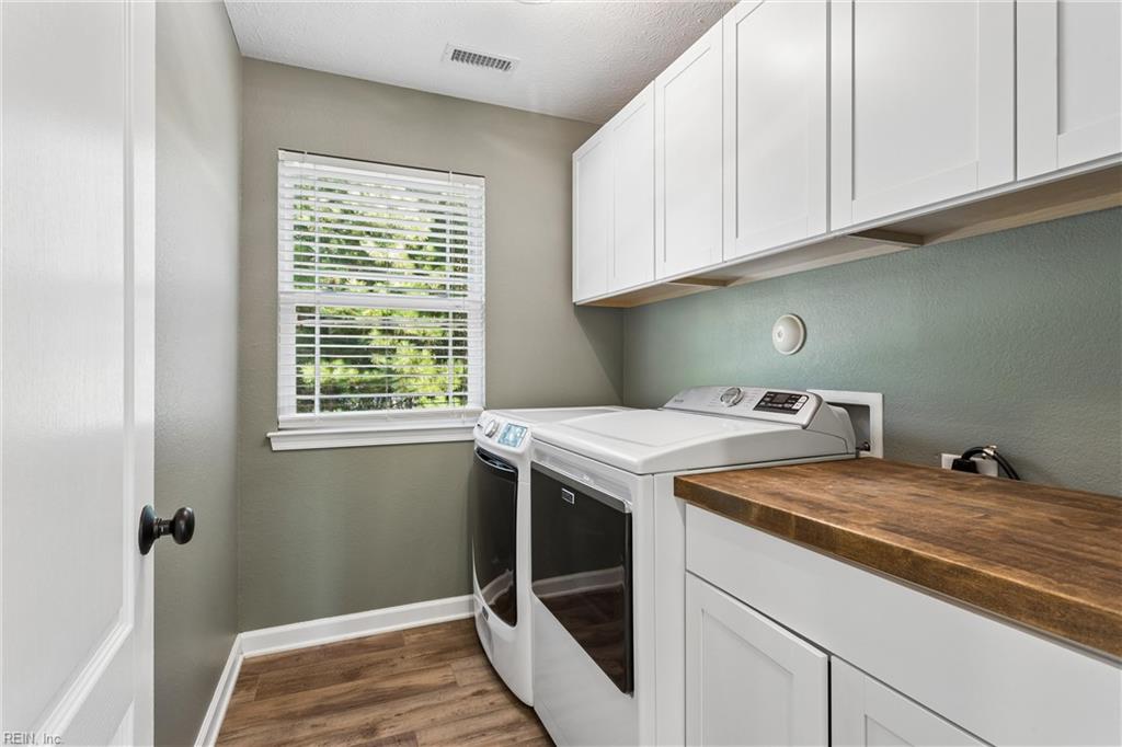 3894 Ordinary Loop Property Photo 21