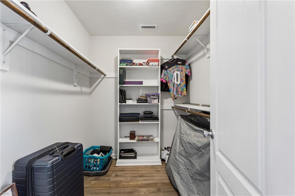 3894 Ordinary Loop Property Photo 23