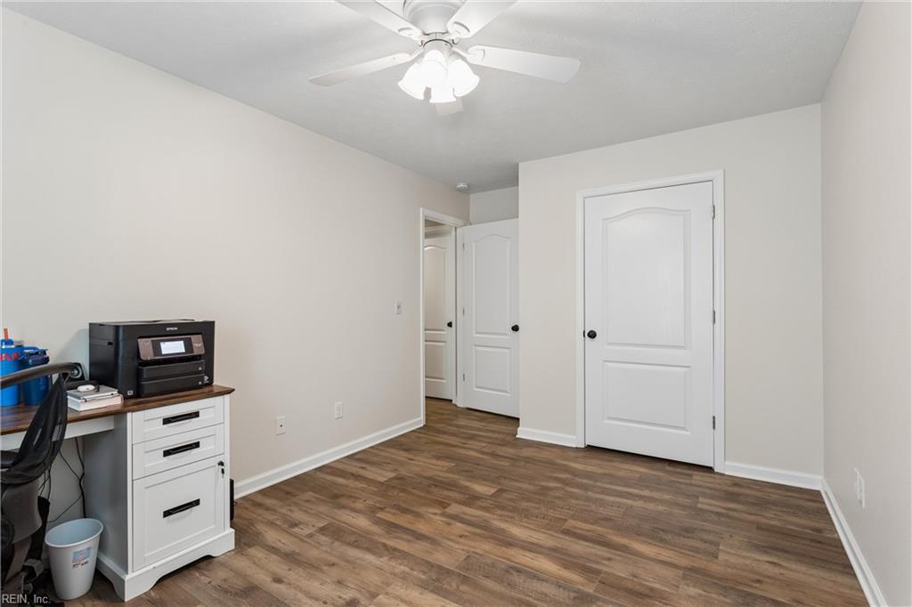 3894 Ordinary Loop Property Photo 42