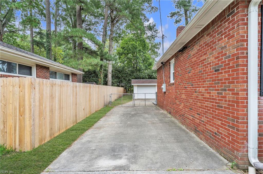 3645 Wedgefield Ave Property Photo 36