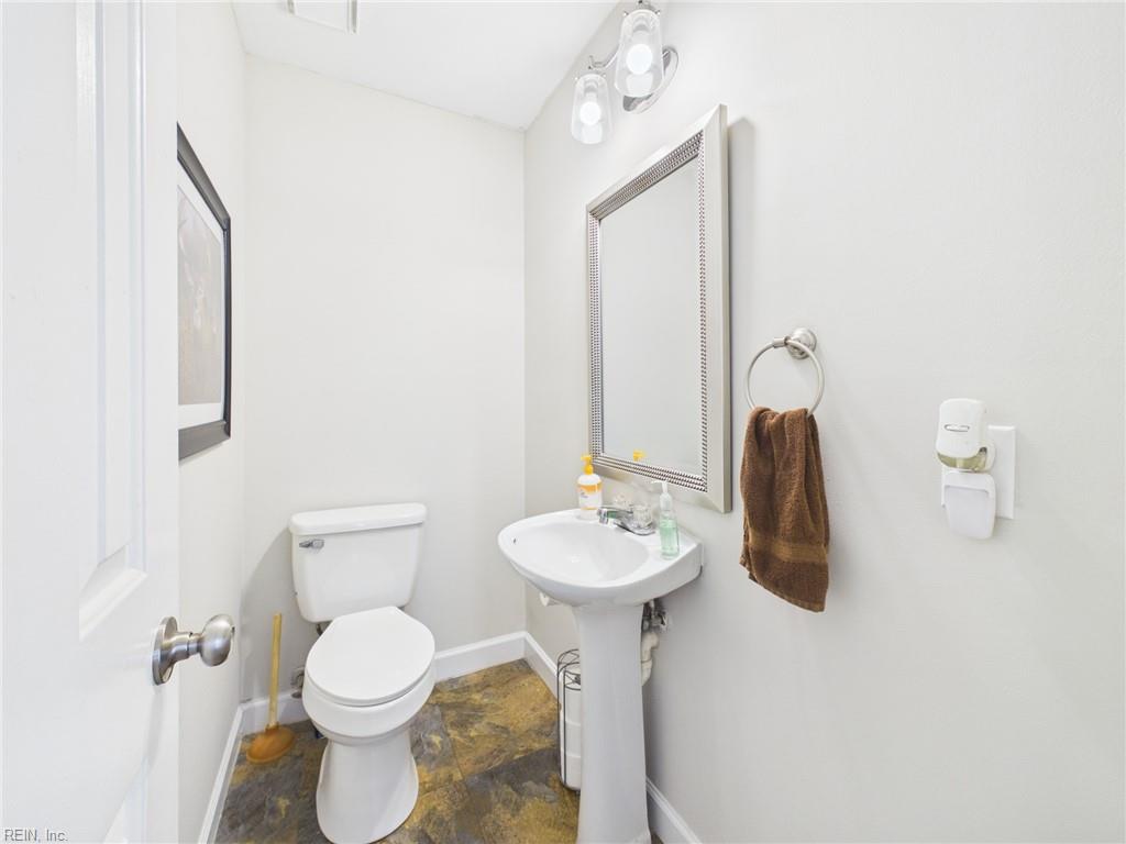 205 Dalebrook Dr Property Photo 16