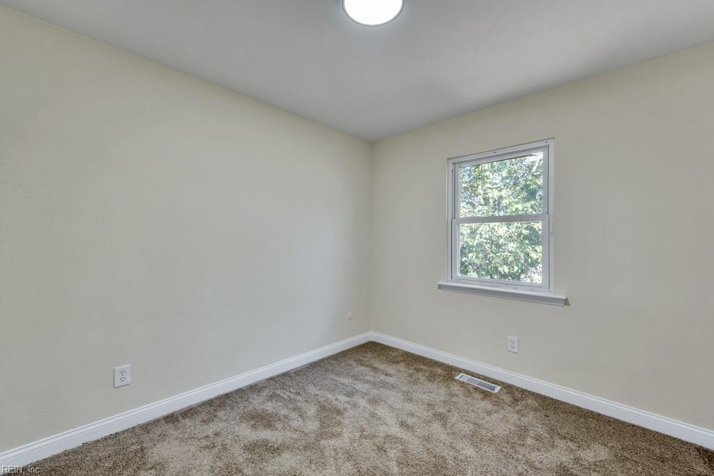 844 N Buckingham Ct Property Photo 18