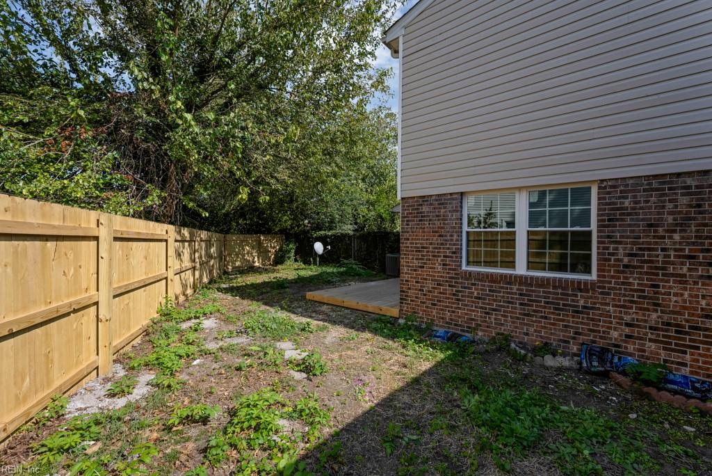 844 N Buckingham Ct Property Photo 29
