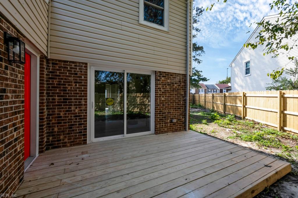 844 N Buckingham Ct Property Photo 31