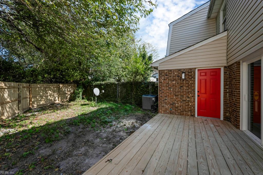 844 N Buckingham Ct Property Photo 32