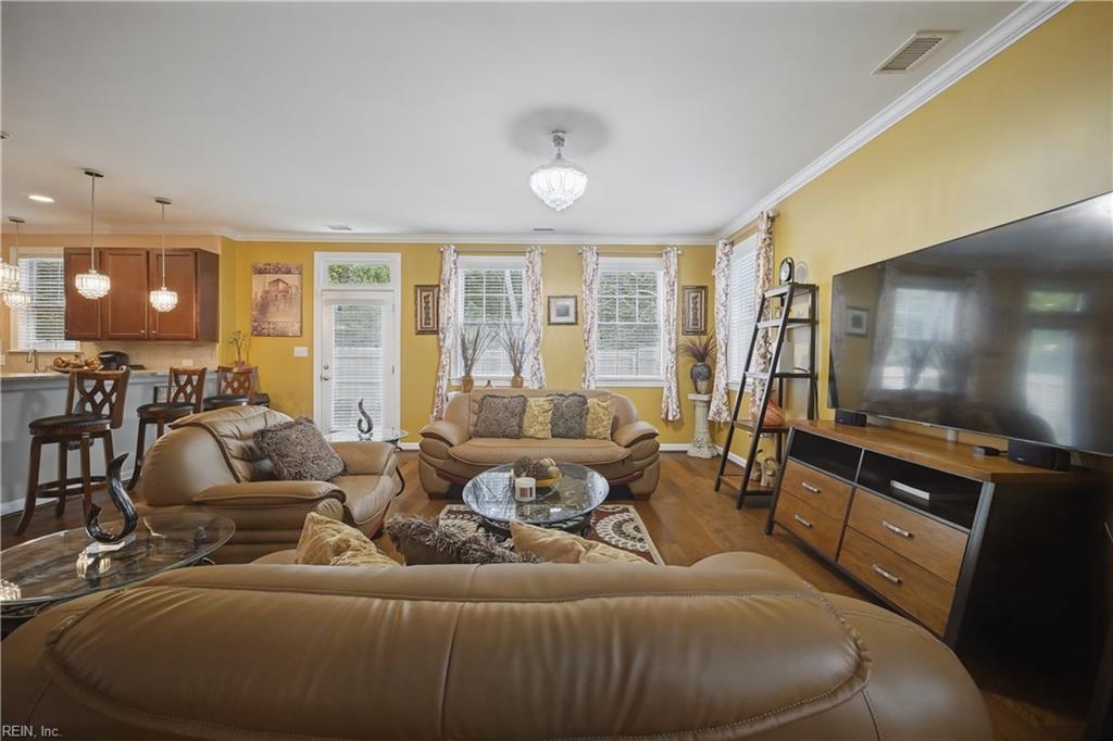 4265 Kenton Ln Property Photo 9
