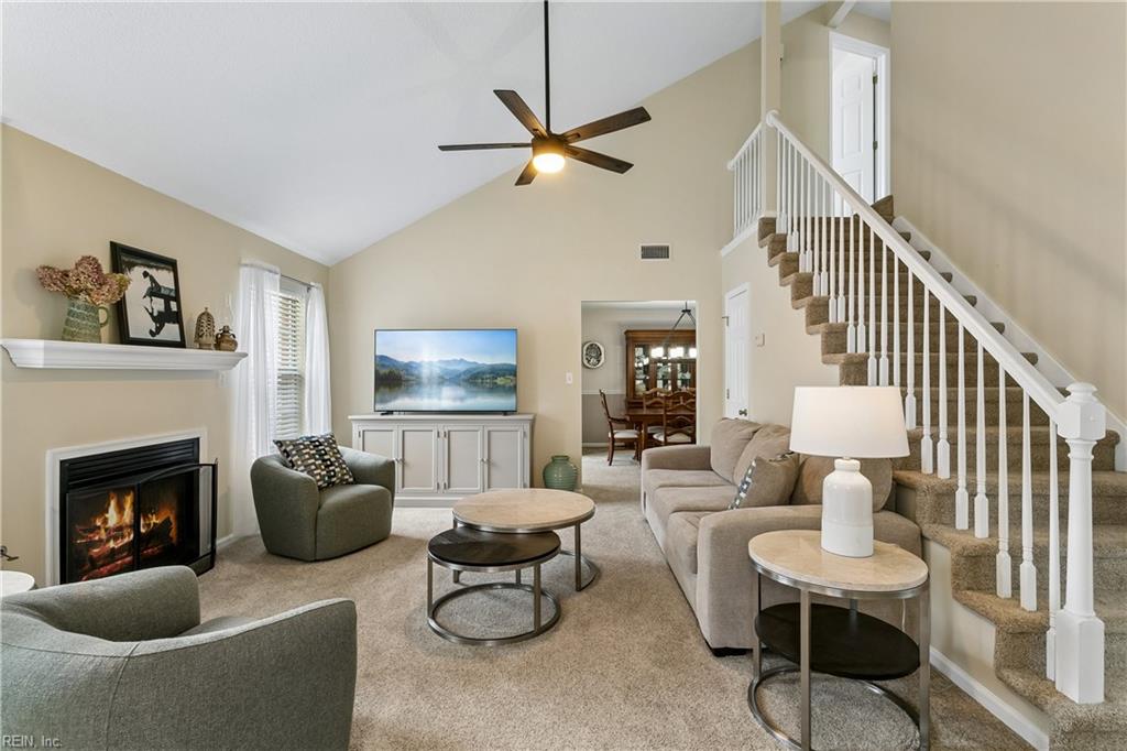 1801 Westgate Cir Property Photo 6