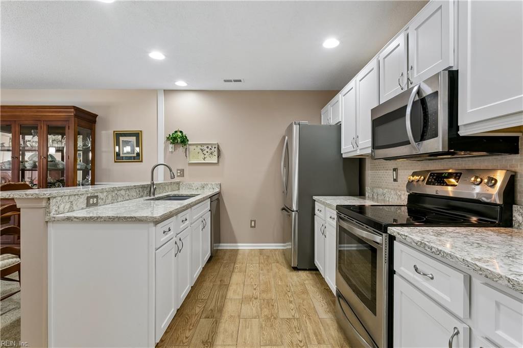 1801 Westgate Cir Property Photo 16