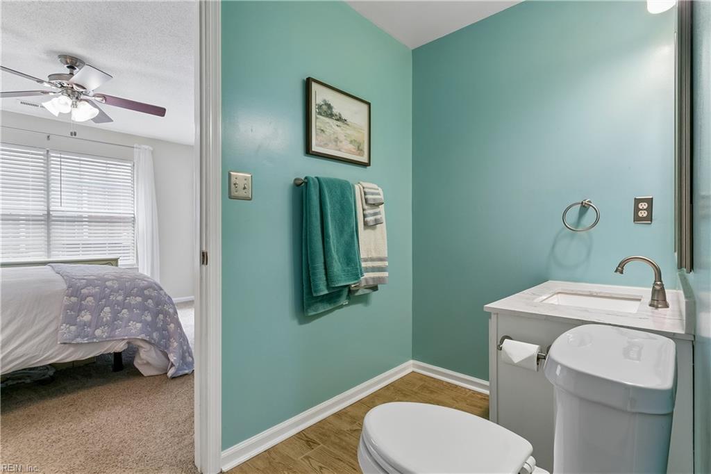 1801 Westgate Cir Property Photo 21
