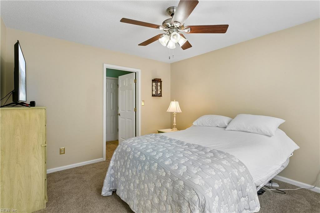 1801 Westgate Cir Property Photo 24