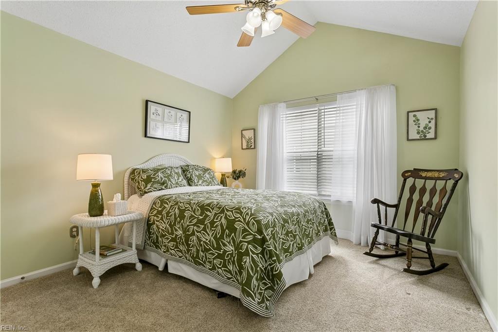1801 Westgate Cir Property Photo 28