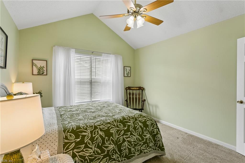 1801 Westgate Cir Property Photo 29