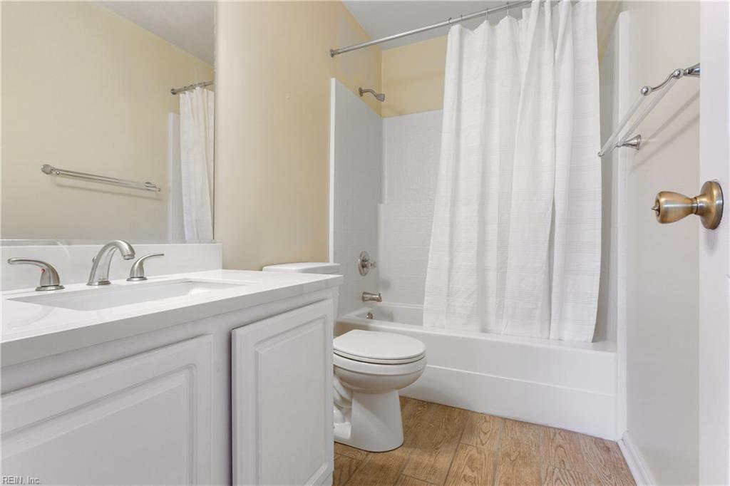 1801 Westgate Cir Property Photo 34