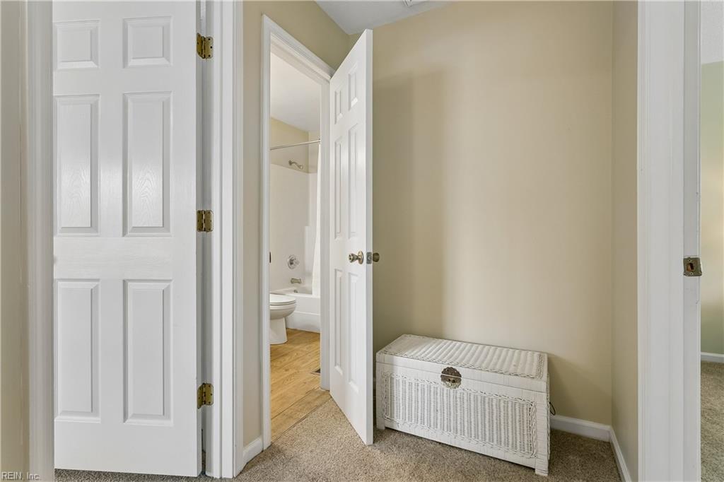 1801 Westgate Cir Property Photo 35