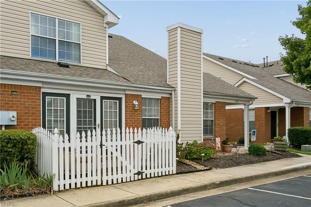 1801 Westgate Cir Property Photo 38