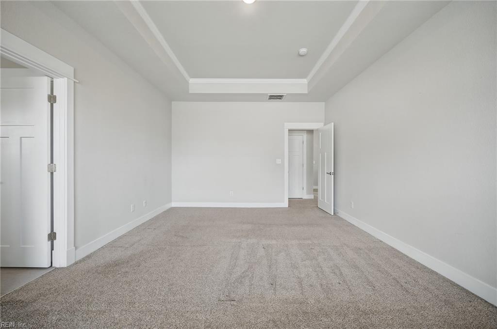 100 Chalmers Dr Property Photo 24