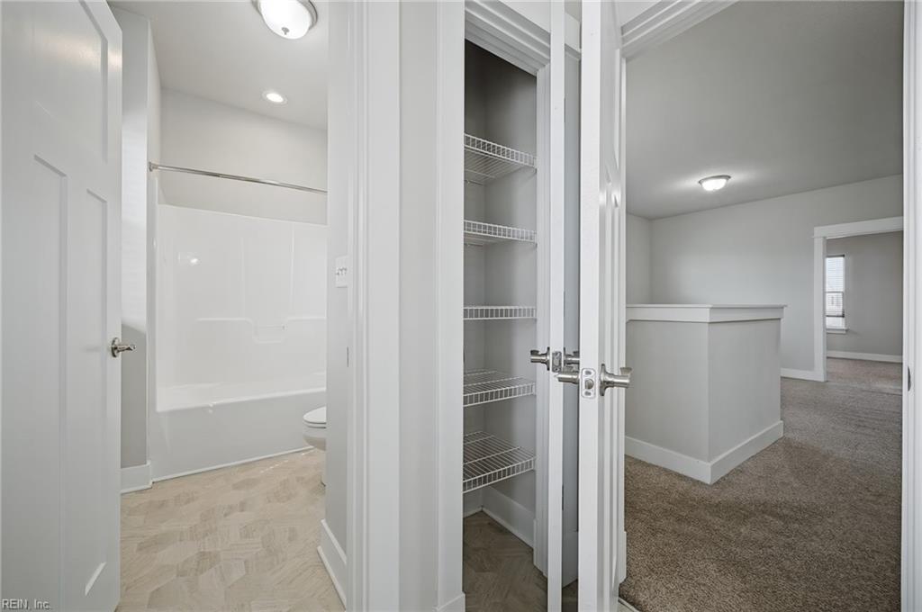 100 Chalmers Dr Property Photo 31
