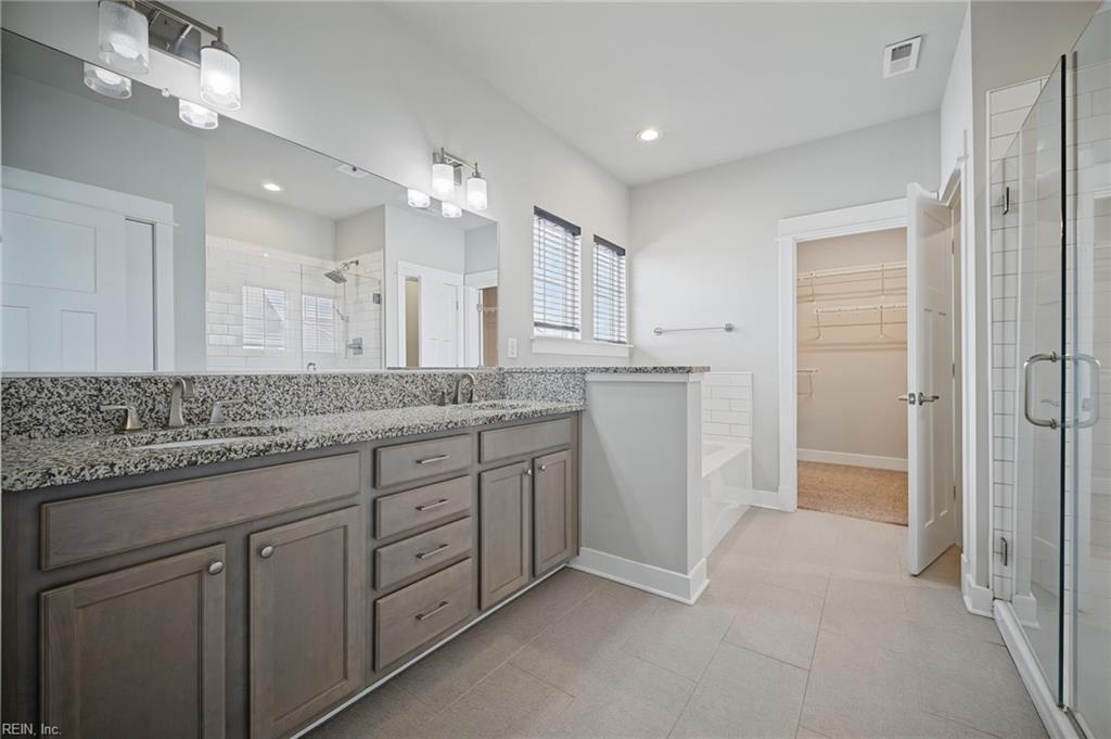 100 Chalmers Dr Property Photo 35