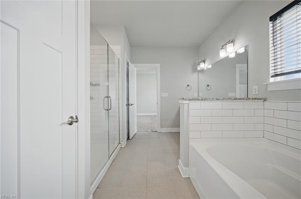 100 Chalmers Dr Property Photo 39