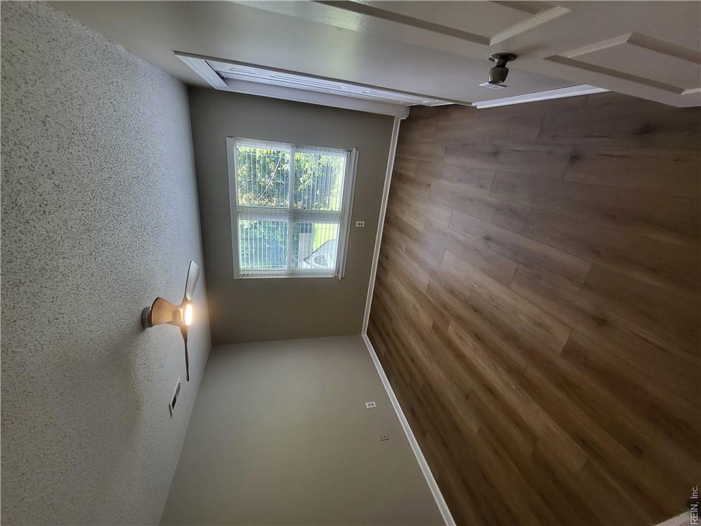 2433 Pleasure House Rd Property Photo 6